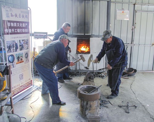 濟南7旬大爺打造的菜刀 削鐵如泥 ,筷子粗的鐵條輕松被斬斷