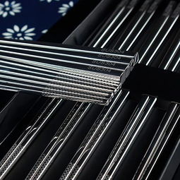 筷子界的勞斯萊斯 食品級304材質,抑菌防霉 無毒不變形,防滑耐用,五星級酒店專用筷子,讓霉菌無處可藏,守護家人健康 不銹鋼